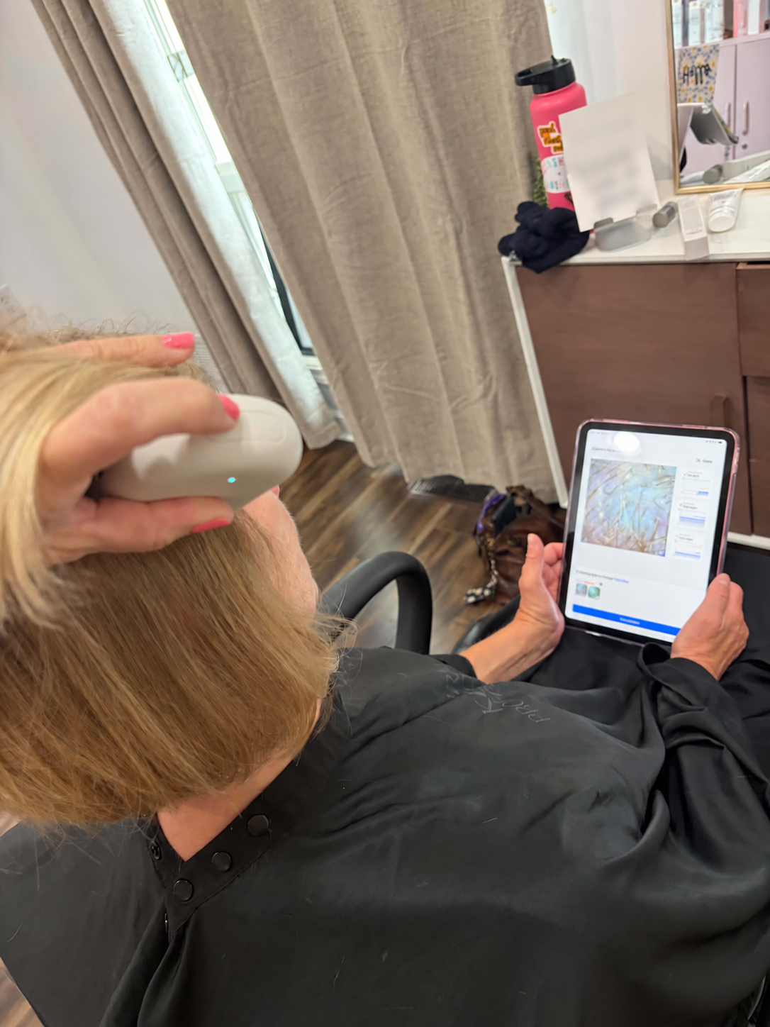 A scalp assessment at Tell Ur Story Chicago Studio